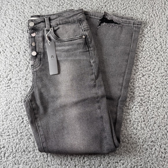 Tractr Button Me‎ Up Grey High Rise Stretch Distressed Crop Jeans Sz 6/28 NWT - Picture 3 of 13